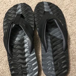 Under armor youth flip flops